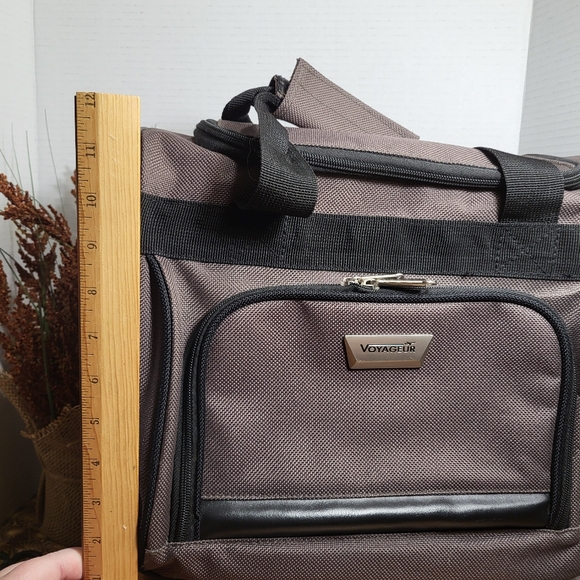 Voyageur Gray and Black Carry On Bag Luggage - Picture 14 of 15